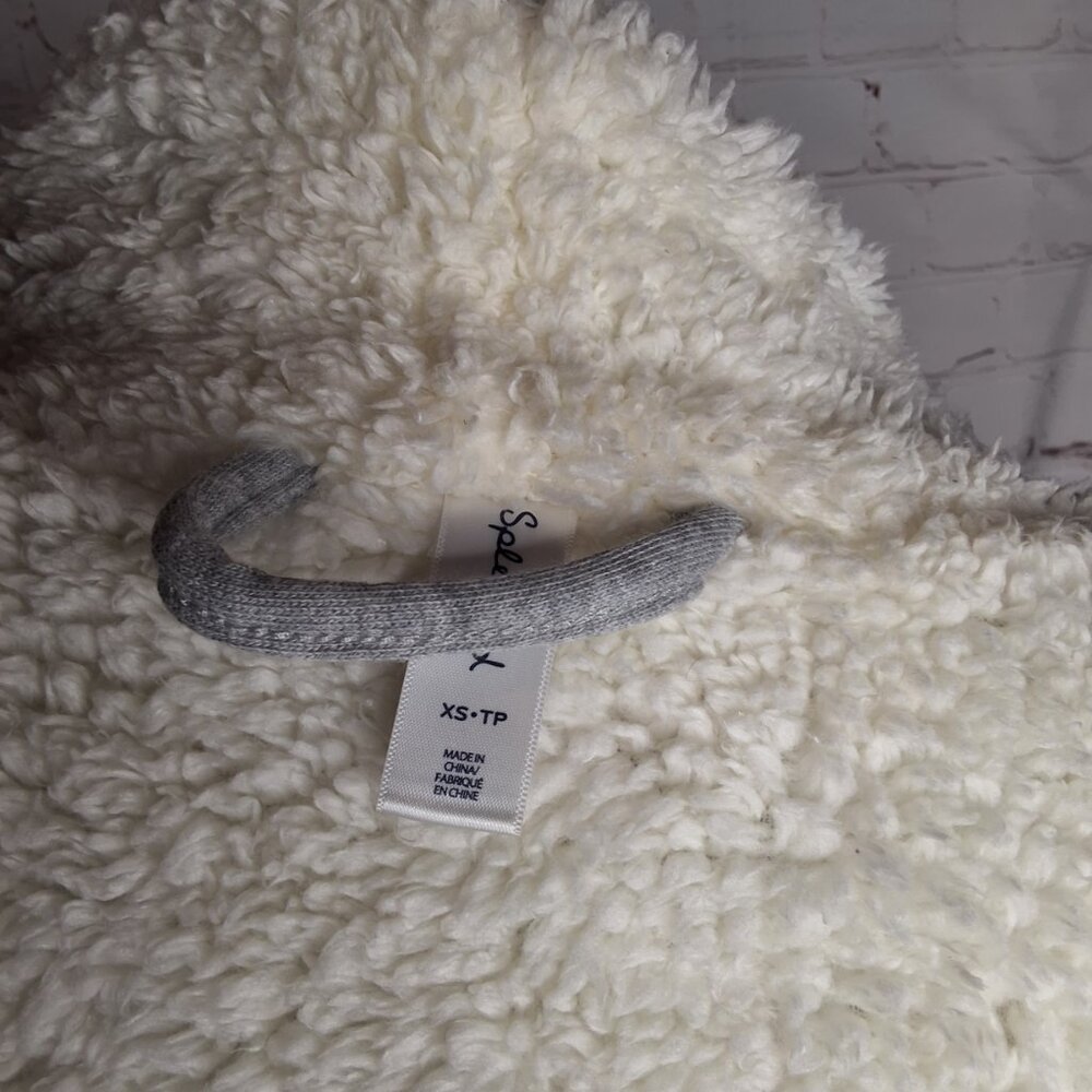 Splendid Sherpa Robe - Picture 8 of 9
